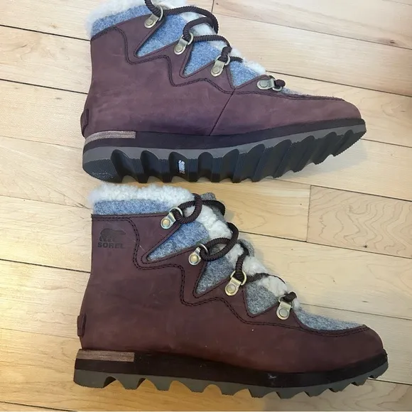 Sorel Sneakchic Alpine Holiday Boots 6.5 Women Shearling And Leather