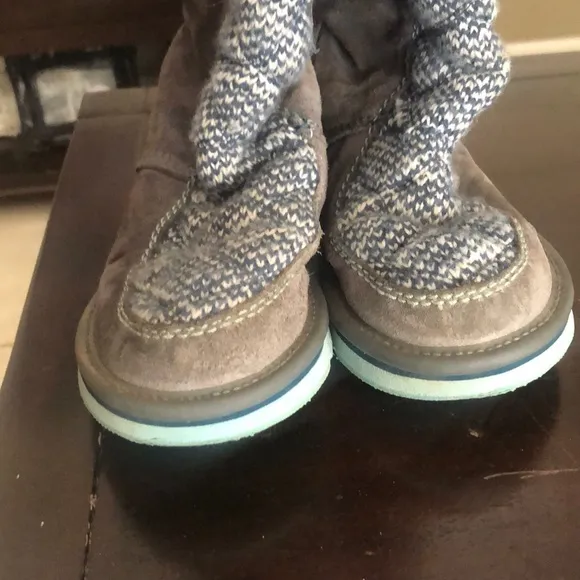 Sorel waterproof boots (both)