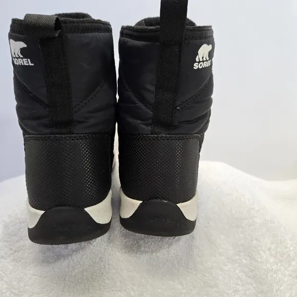 Sorel Whitney II Youth Size 1 Black Ankle Outdoor Boots 1921401010
