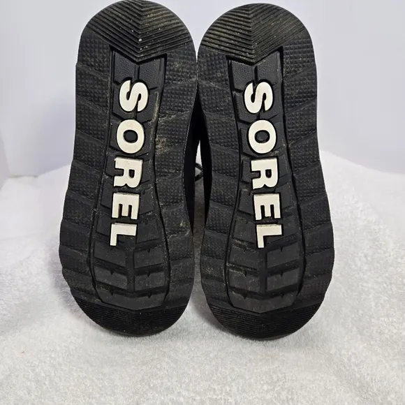 Sorel Whitney II Youth Size 1 Black Ankle Outdoor Boots 1921401010
