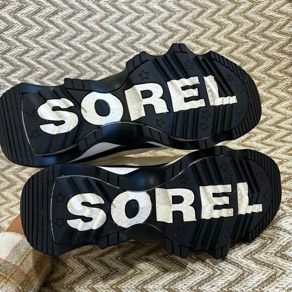 Sorel Women's Kinetic Impact Puffy Zip Waterproof Boots Chalk Size 9.5