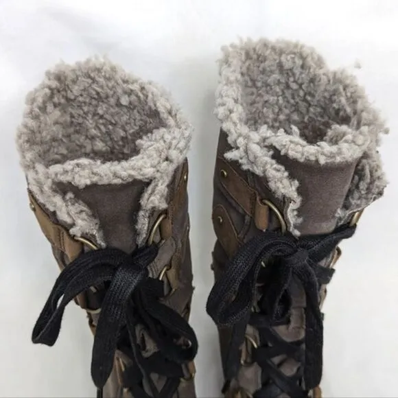Sorel Emelie Lace Up Waterproof Boots Major 9.5