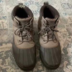 Sperry Brown and Tan Outdoor Boots with Rubber Sole