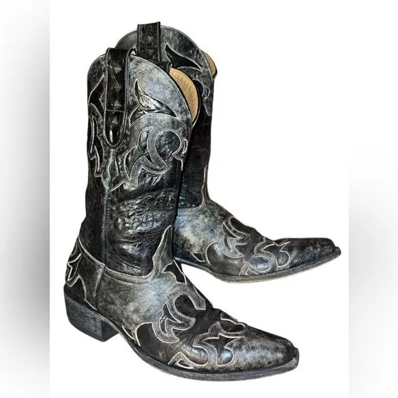 Sterling River CowGirl Cowboys Black/Gray Embroidered Leather Made InMexico