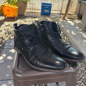 Steve Madden Black Leather Lace-Up Boots