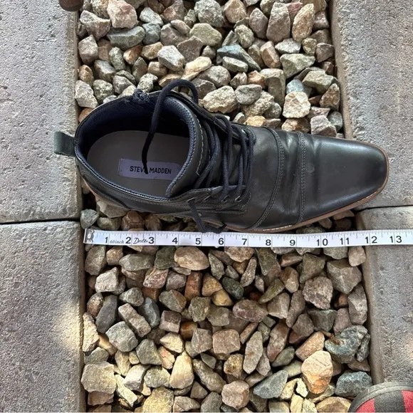 Steve Madden Black Leather Lace-Up Boots