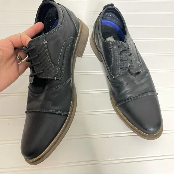 Steve Madden Black Pinsen Cap Toe Derby 416