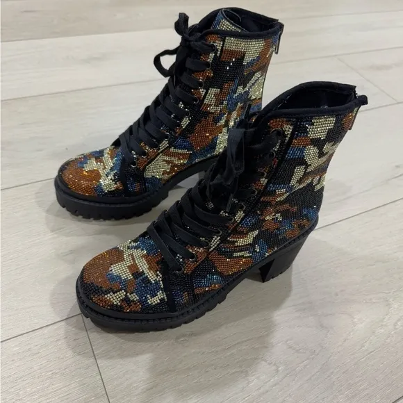 Steve Madden Camo Multicolor Lace-Up Ankle Boots