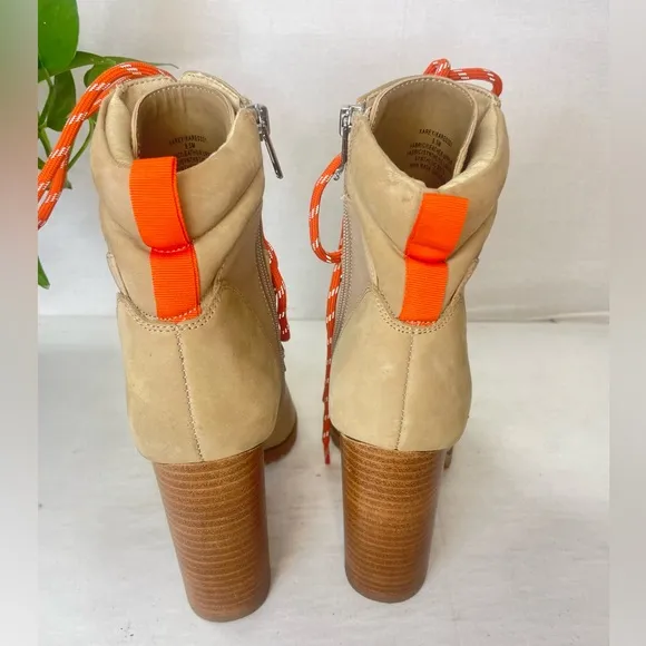 Steve Madden Kare Lace Up Heeled BOUTIQUE Ankle Booties‎ in size 9.5 M
