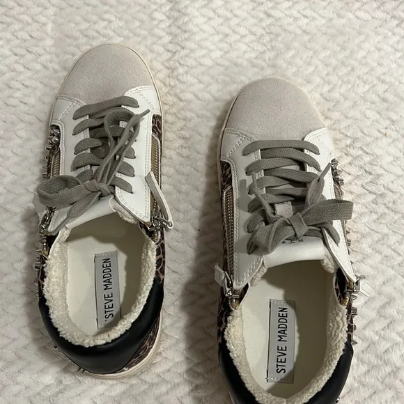 Steve Madden Parka Studded Mixed Media Zip Closure Fashion Sneaker 8.5M NEW