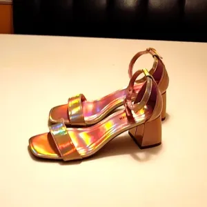 Steve Madden Pink Chrome Sandals 5.5