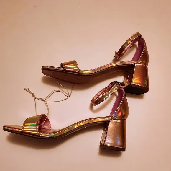 Steve Madden Pink Chrome Sandals 5.5