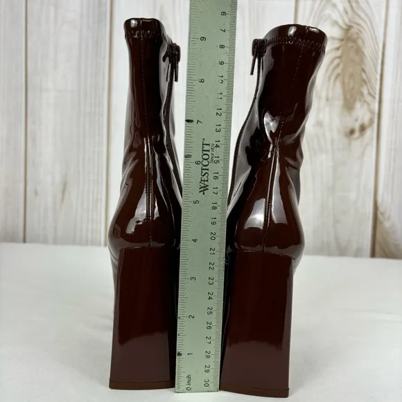 Steve Madden Ticker Boots Retro Funky Flare Chunky Heel Ankle Boot Brown Size 6