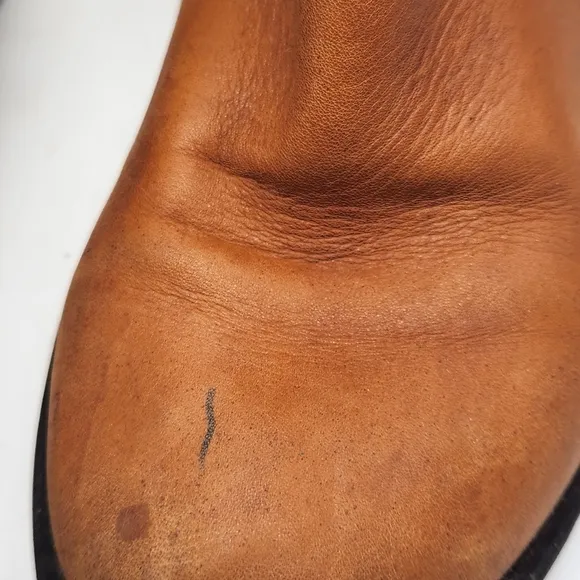 Steve Madden Wheat Sonnya Cognac Boots in a Size 7.5