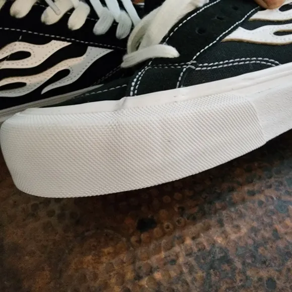 STRAYE Logan Black Flame Suede Low Top Skate Shoe
