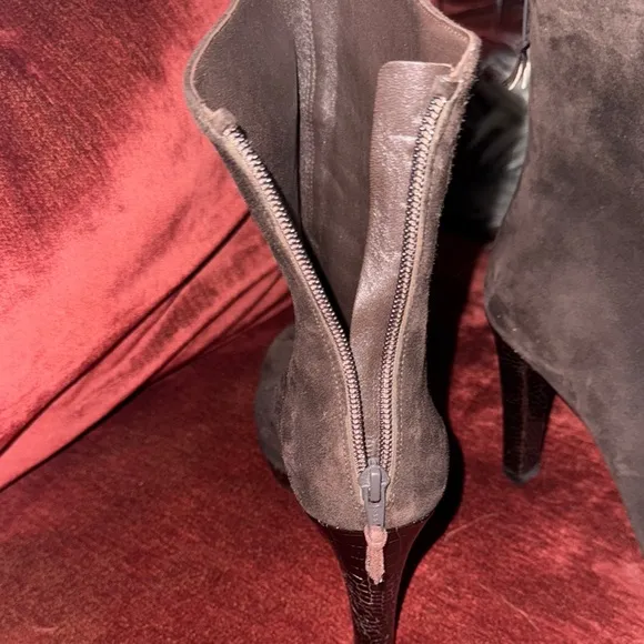 STUART WEITZMAN WOMEN VINTAGE RETRO 90S Y2K ANKLE BACK ZIP BOOTS SZ 10