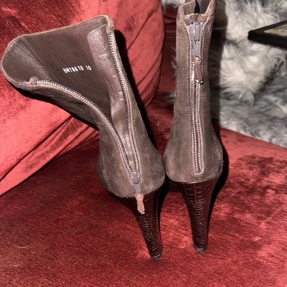 STUART WEITZMAN WOMEN VINTAGE RETRO 90S Y2K ANKLE BACK ZIP BOOTS SZ 10