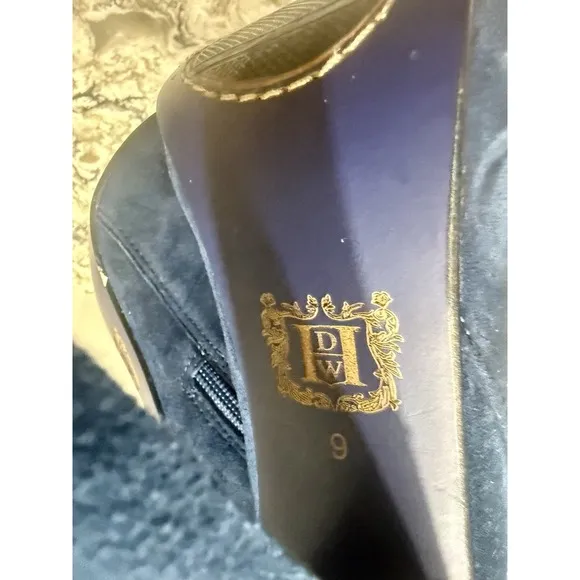 Stunning DW Blue Suede Leather Side Zip Boots Sz 9