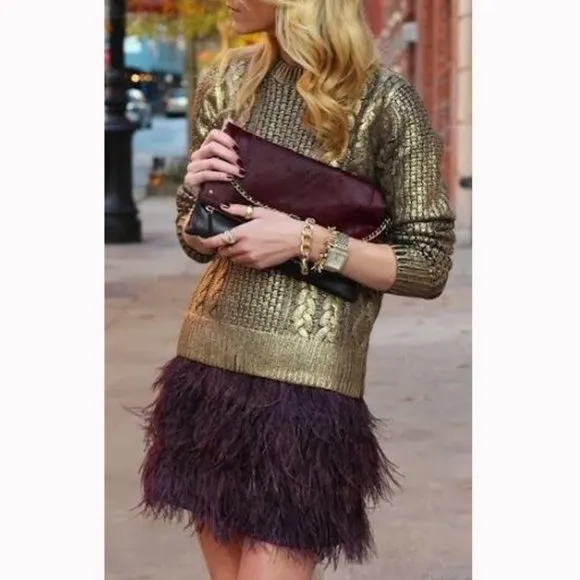 💥STUNNING💥Vintage Y2K Black 100% Ostrich Feathers and 100% Silk Mini Skirt