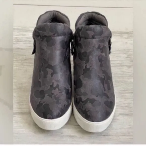 Stylish Gray Camouflage Women's Wedge Sneakers