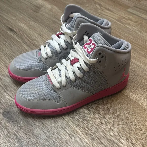 Stylish Women's Gray and Pink Sneakers