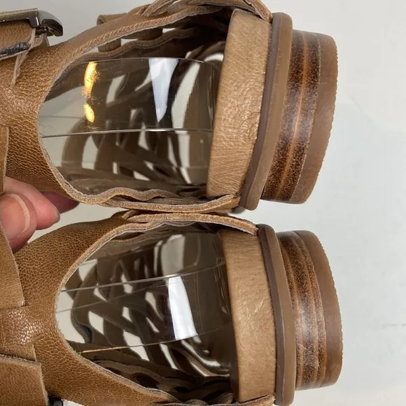 Sundance Antelope Gladiator Sandals Size 39