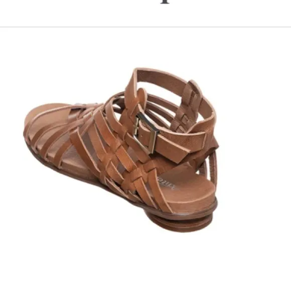 Sundance Antelope Gladiator Sandals Size 39