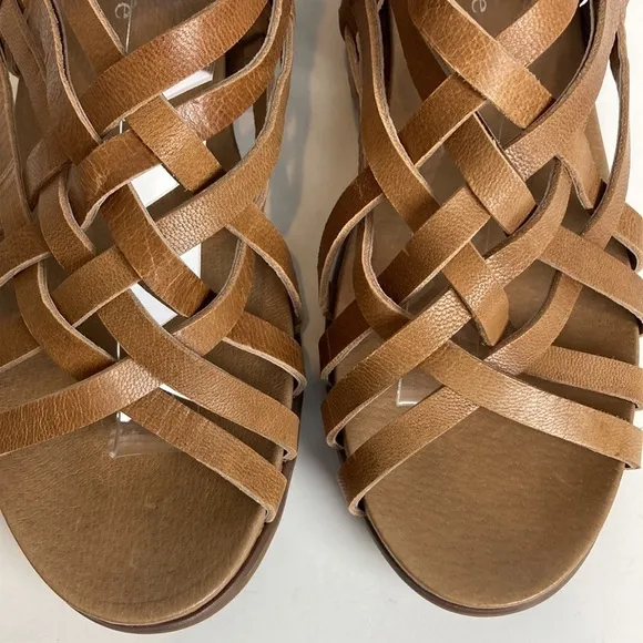 Sundance Antelope Gladiator Sandals Size 39