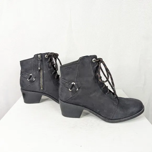 Teva Foxy Lace Up Heeled Leather Black Boots