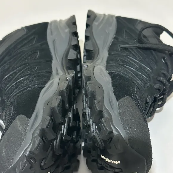 The North Face Boy’s Size 7 Black Truckee Mesh Hiking Shoes