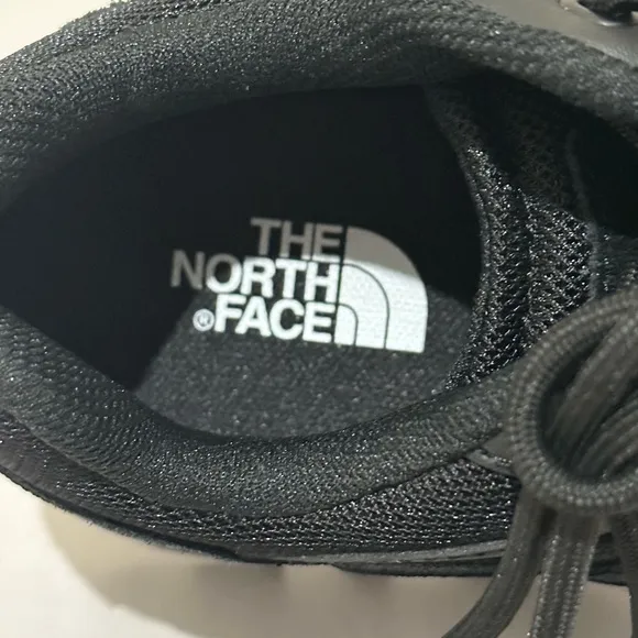 The North Face Boy’s Size 7 Black Truckee Mesh Hiking Shoes