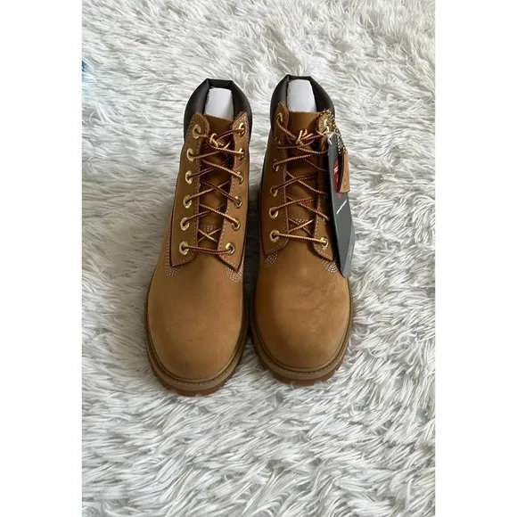 Timberland 6&quot; Premium Waterproof Boots Wheat Nubuck size 4.5 Juniors