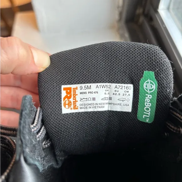 Timberland Black Leather Work Boots High-Top Design