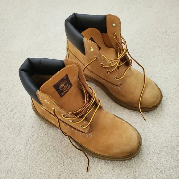 Timberland Classic Lace-up Waterproof Boots sz5
