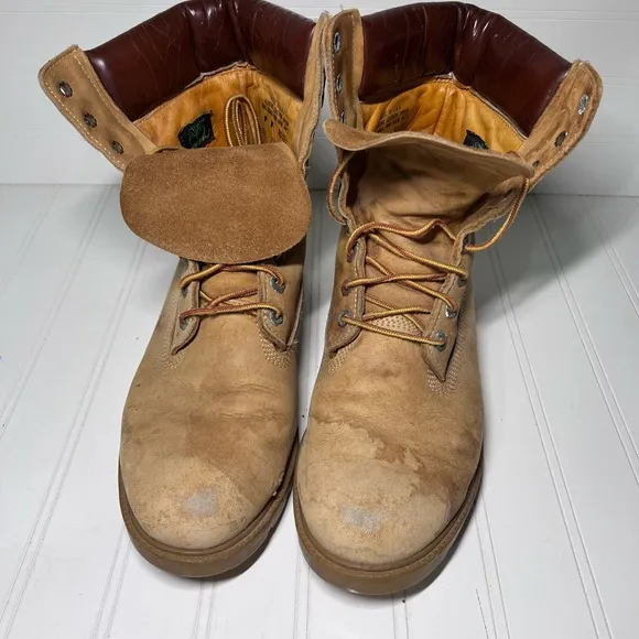 Timberland Tan and Brown High-Top Boots with Rugged Sole vintage USA