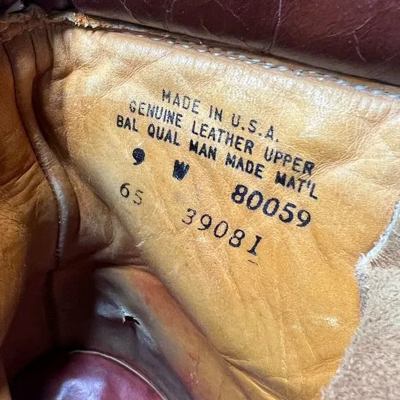 Timberland Tan and Brown High-Top Boots with Rugged Sole vintage USA