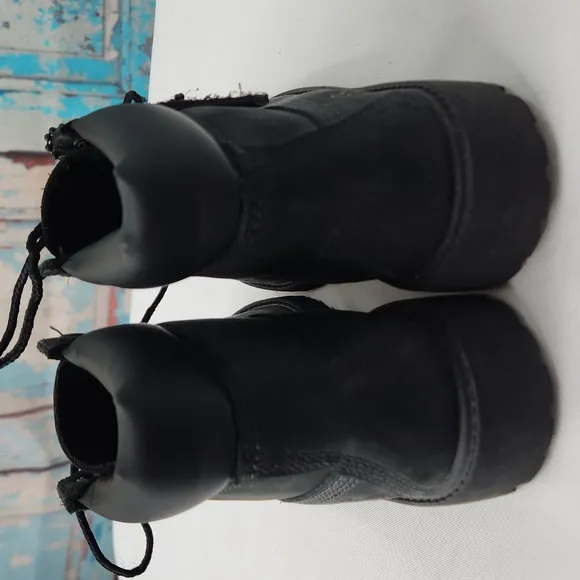 Timberland unisex-child 6&quot; Premium Waterproof Boot in Black Nubuck