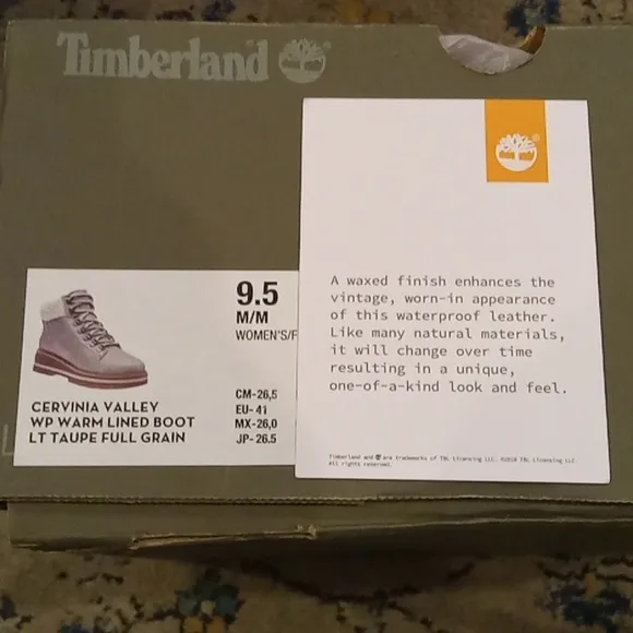 Timberland women's boots-NEW