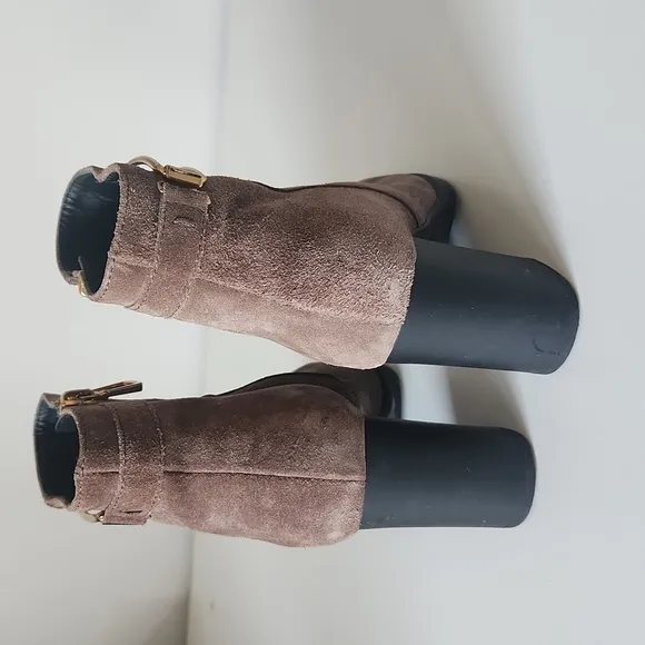TOD'S | Gray Beige Suede Women's Boots sz 35