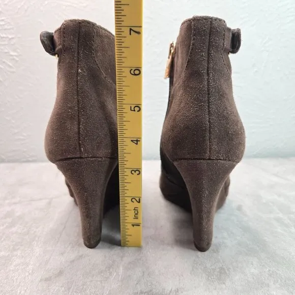 Tory Burch Ankle Wedge Booties Size 8.5 Brown Suede Gold Logo Dressy Boots