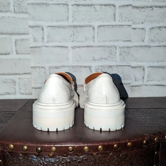 Tory Burch Jessa Lug Sole Loafer White Calf Leather Sz 6