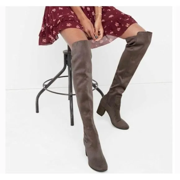 TREASURE &amp; BOND Lynx Stretch Over-the-Knee Microfiber Boots in Camel Size 5.5M