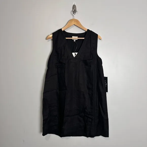 TUCKERNUCK Black Linen Melanie Dress