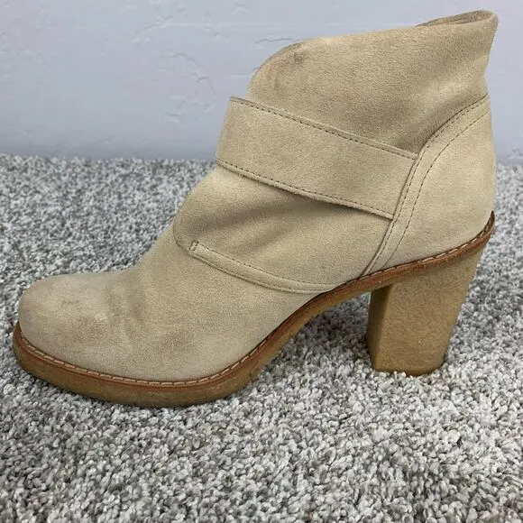 UGG Ankle Boots Beige Tan Suede Brienne Gum Sole Block Heel Booties Size 8