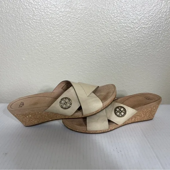 UGG Australia Sz 9 Sandal Antique White Lyra Crisscross Wedge
