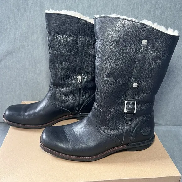 UGG Bellevue Women's Black Leather 9 Sheepskin Lined Boots MSRP $249 Box Riding