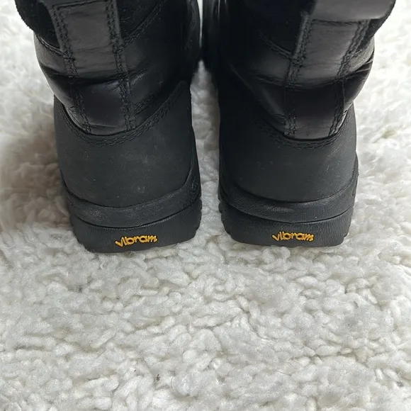 Ugg Butte Men’s Sherpa Rubber Tie Up Taller Boots Winter Used