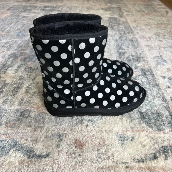 UGG Classic Short Black Metallic Silver Polka Dot Boots 1093813k Womens Kids 4