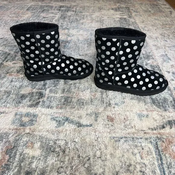 UGG Classic Short Black Metallic Silver Polka Dot Boots 1093813k Womens Kids 4