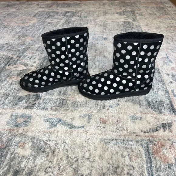 UGG Classic Short Black Metallic Silver Polka Dot Boots 1093813k Womens Kids 4